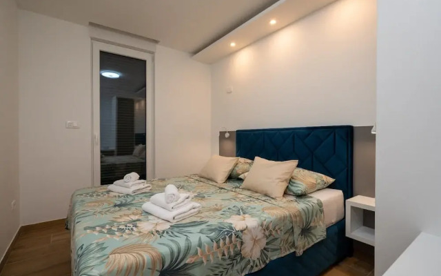 Exquisite and Stylish Apartment Trogir