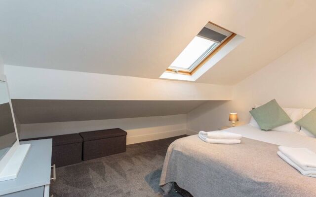 Cherry Property - Apple Suite