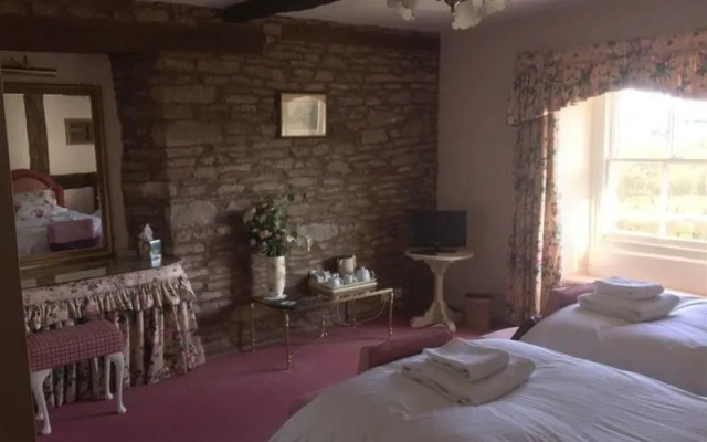 The Rhydspence Inn - Hotel