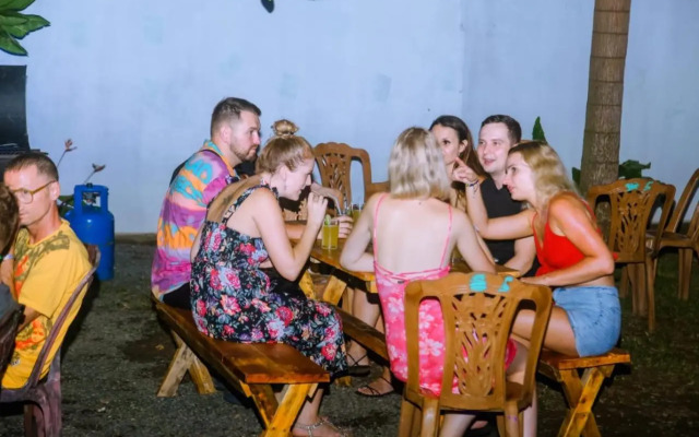 Kavindi Guest