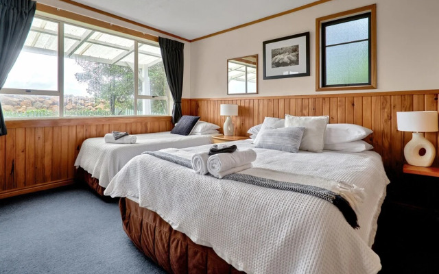 Punakaiki Beachfront Motels