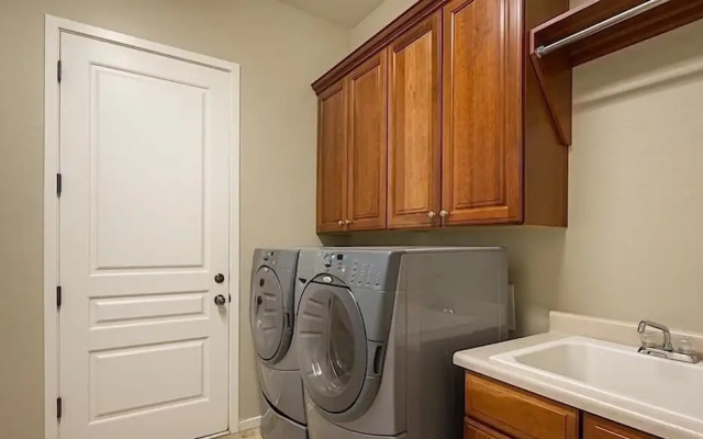 South by Southwest - Signature Vacation Rentals