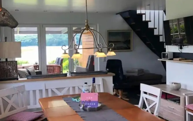 Schaal Lake Residence