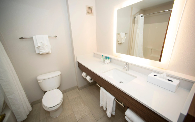 Holiday Inn Express Hotel & Suites Lexington-Downtown by IHG