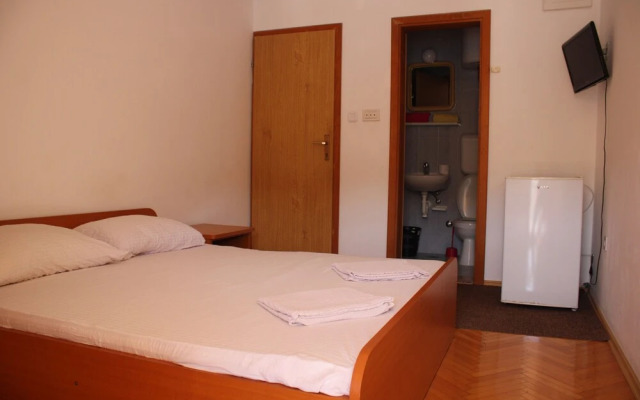 Apartmans and rooms Mato