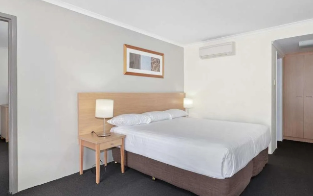 Ibis Styles Canberra Eaglehawk – Guest Rooms – Canberra