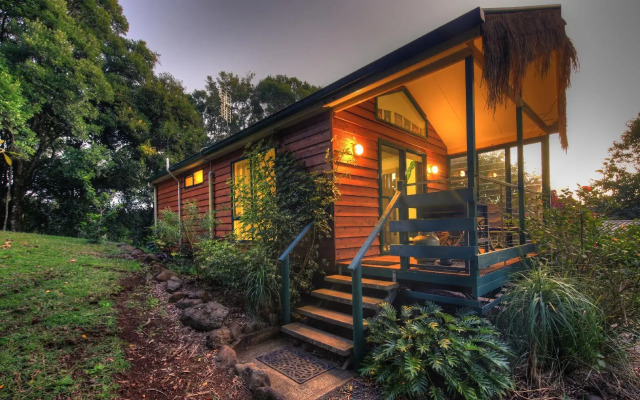 Maleny Tropical Retreat Balinese B&B