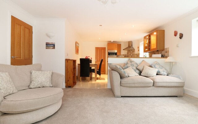 Meadowside, Redruth