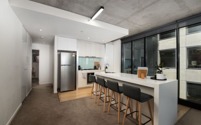 568 St Kilda Road Apartments by TWIG