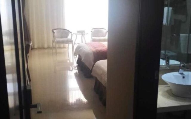 Fengxianghu Hotel (Haikou East High-speed Railway Station)