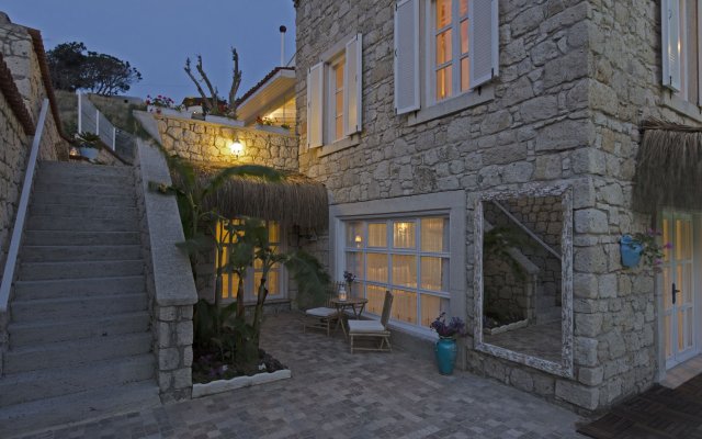 Alacati Roka Tas Otel