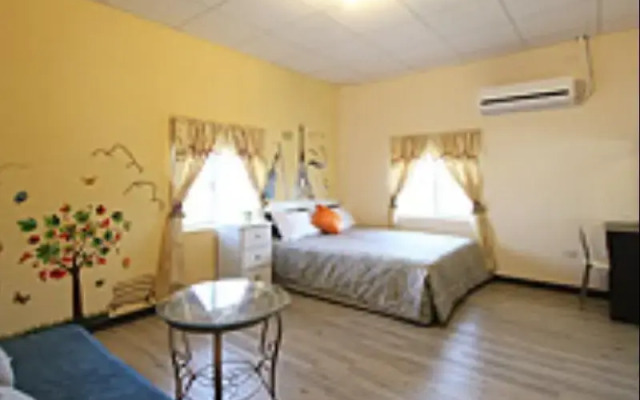 White Cottage Guest House