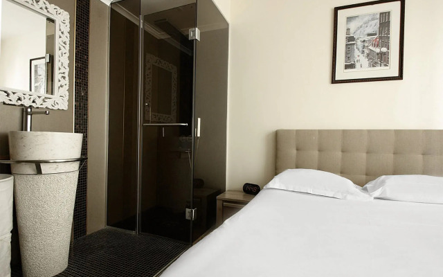 Bridgestreet Champs Elysees