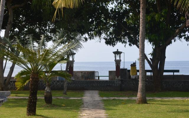 Bagus Beach Resort Lovina