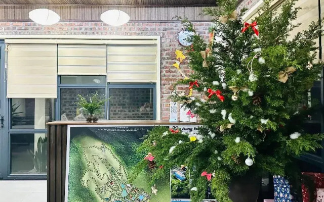 Bai Tu Long Mountain Resort