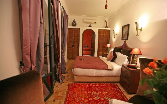 Riad Laora