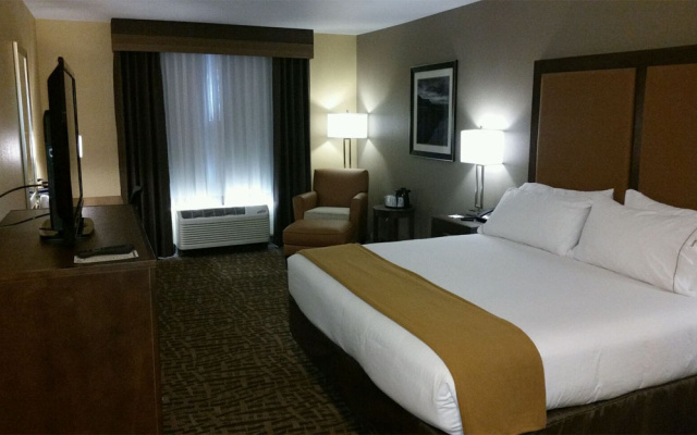 Holiday Inn Express & Suites Page - Lake Powell Area by IHG