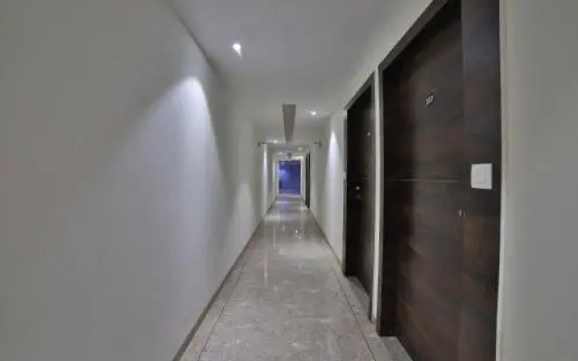 Hotel Milan Food Court by OYO Rooms