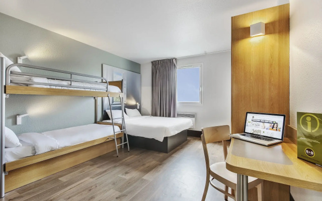 B&B HOTEL Lyon Grand Stade Meyzieu