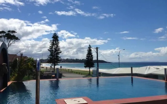 Beachhouse Mollymook
