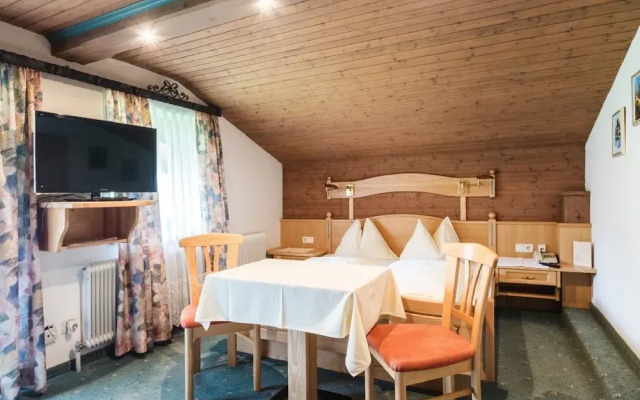 Appealing Apartment in Kleinarl With Ski-storage