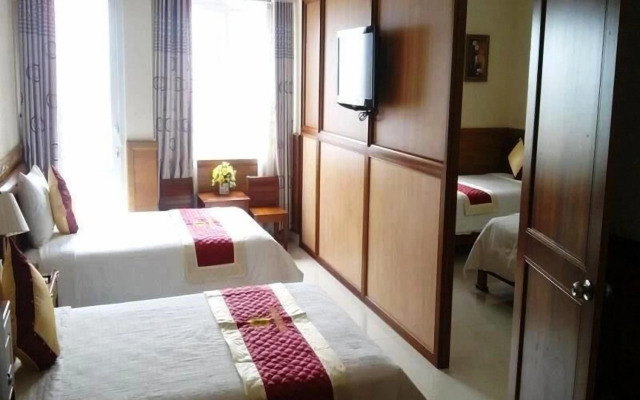 Hoang Yen Canary Hotel