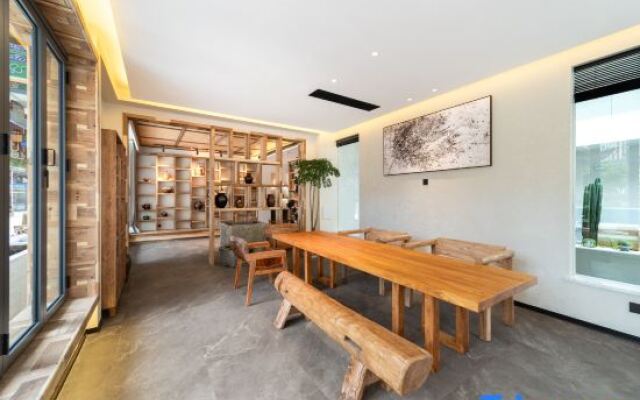 Puyi Homestay