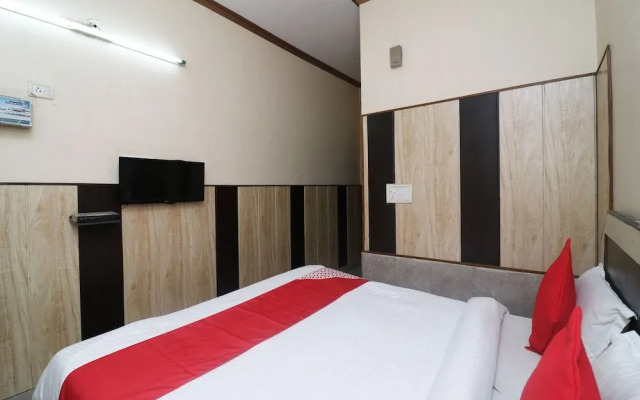 OYO 25037 Hotel Taj Heaven