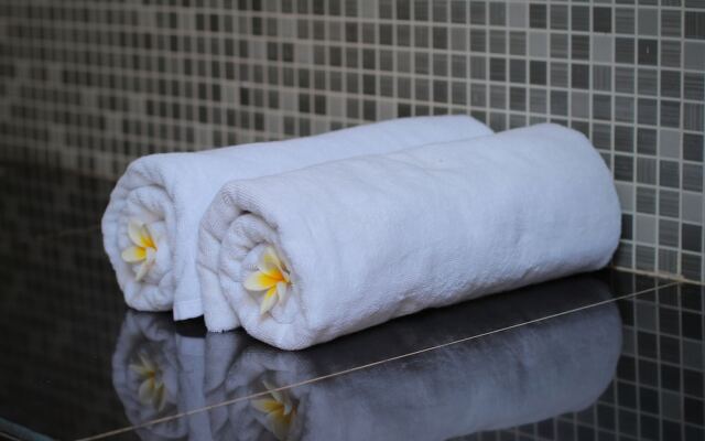 RedDoorz near Jimbaran Beach 2