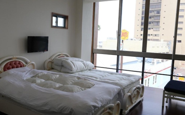 Izu 4 sea ocean reinforced con Double bed Seaview Shared bathroom share – Guest Rooms – Atami