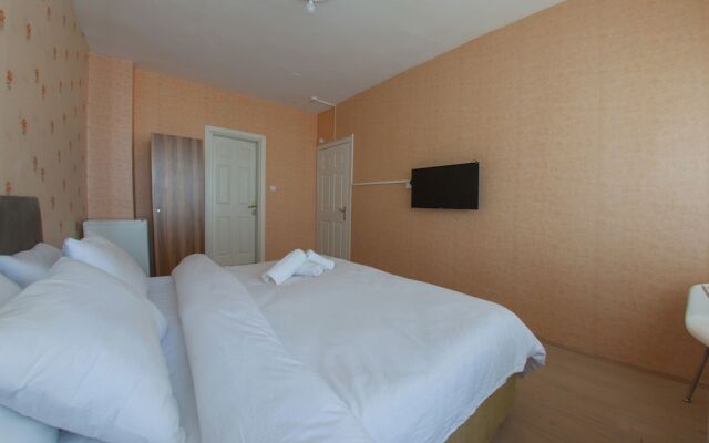 Pause Hotel