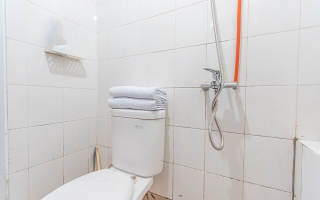 Oyo 129 Bassura City Apartment