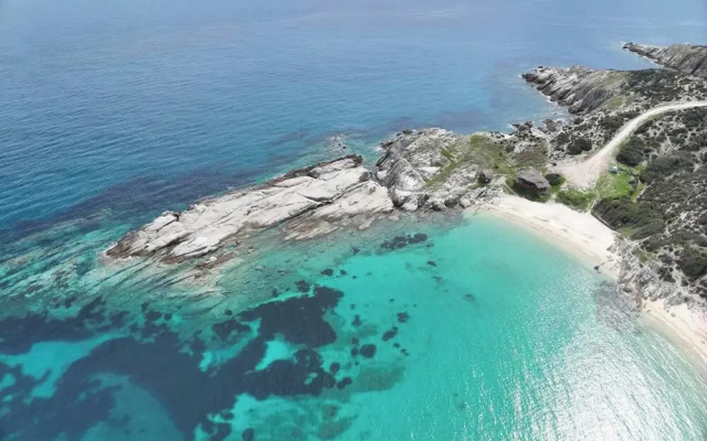 The Diamond of Kriaritsi private pools