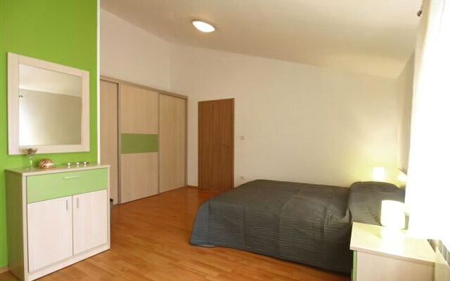 Holiday House Stinjan Licardo