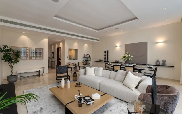 Stunning 3BR at the Palm w Beach Access