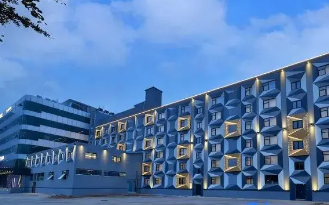 Beijing Longquanhu Hotel