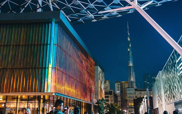 Elegant And Bright Apartment In City Walk