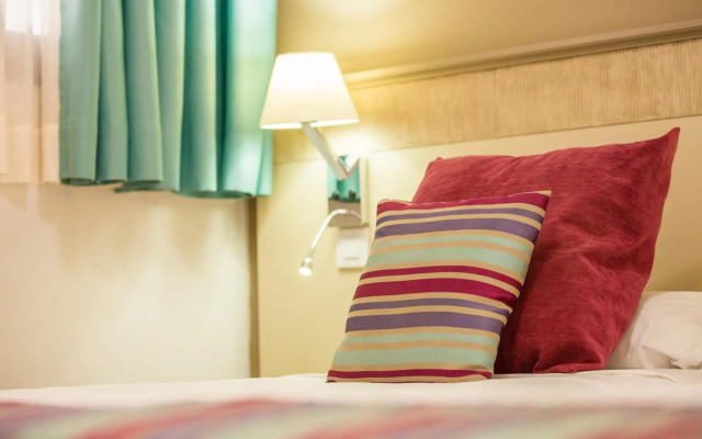Amadores Beach Apartments