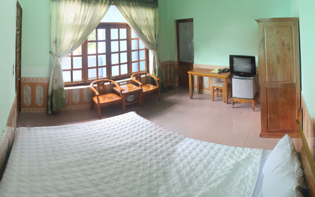 Hoa Binh Hotel