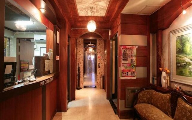 Valentine Hotel