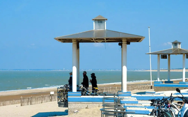 Holiday Home With Pool in Grayan-et-l'hopital-formerly TUI Ferienhaus