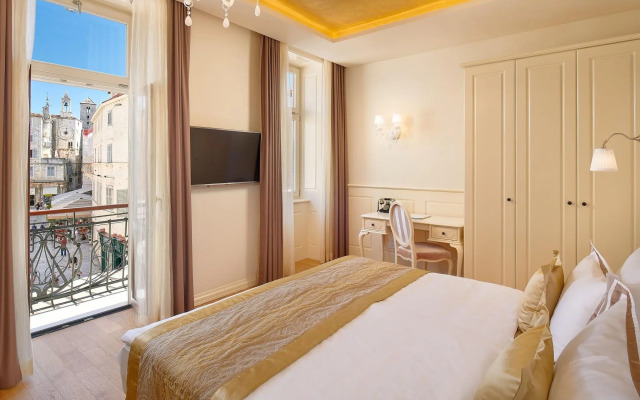 Piazza Heritage Hotel