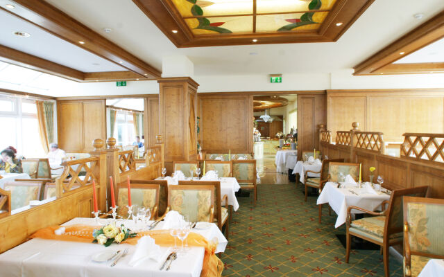 Rugard Thermal Strandhotel