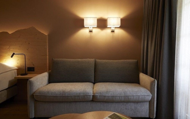 Hotel Alpenland – Guest Rooms – Lauenen
