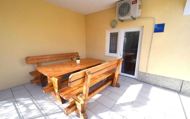Apartments Buturajac
