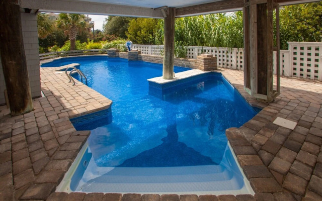 Coach's Castle - 5 Br Home