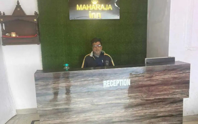 Oyo 808252 Maharaja Inn