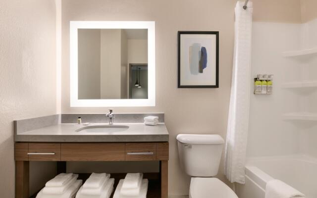 Candlewood Suites Springfield