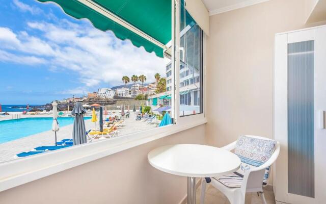 First line ocean view studio