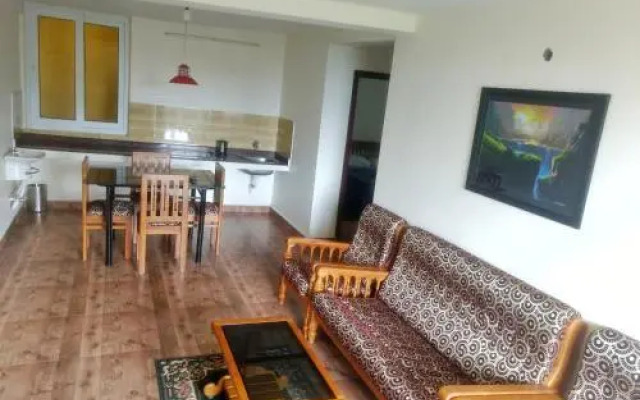 Abrar Holiday Inn